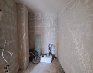 Appartement 3 chambres à vendre dans Floresti