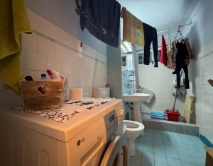 Appartement 4 chambres à vendre dans Cluj-napoca, zone Manastur