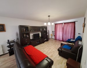 Apartament cu 3 camere, pod, parcare inclusa, Floresti