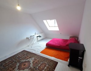 Apartament cu 3 camere, pod, parcare inclusa, Floresti