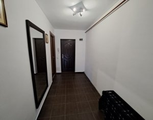 Apartament cu 3 camere, pod, parcare inclusa, Floresti