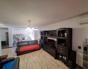 Apartament cu 3 camere, pod, parcare inclusa, Floresti