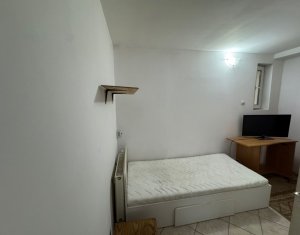 Appartement 4 chambres à louer dans Cluj-napoca, zone Marasti
