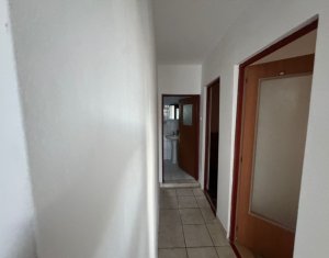 Appartement 4 chambres à louer dans Cluj-napoca, zone Marasti