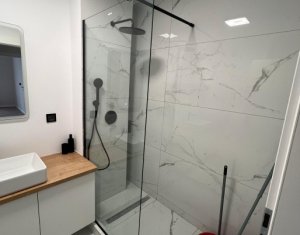 Appartement 3 chambres à louer dans Floresti