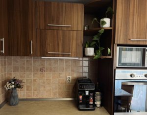 Appartement 3 chambres à vendre dans Floresti