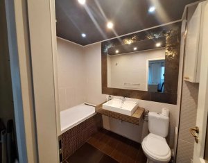 Appartement 3 chambres à vendre dans Floresti