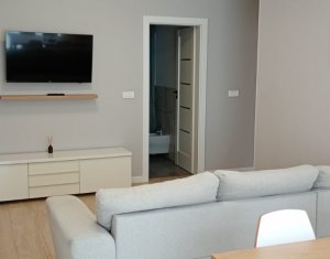 Appartement 3 chambres à louer dans Floresti