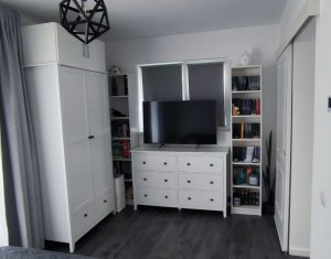 Lakás 3 szobák eladó on Floresti