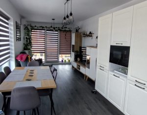 Lakás 3 szobák eladó on Floresti