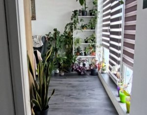 Lakás 3 szobák eladó on Floresti