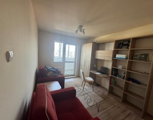 Lakás 4 szobák kiadó on Cluj-napoca, Zóna Manastur