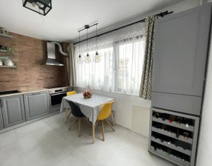 Appartement 3 chambres à vendre dans Cluj-napoca, zone Buna Ziua