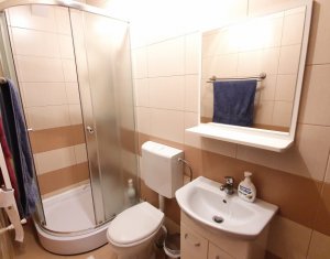 Appartement 4 chambres à vendre dans Floresti