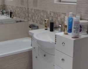 Ház 4 szobák eladó on Chinteni