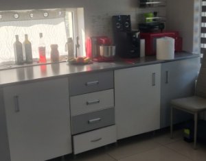 Ház 4 szobák eladó on Chinteni