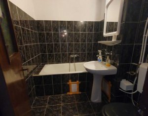 Appartement 4 chambres à vendre dans Cluj-napoca, zone Manastur