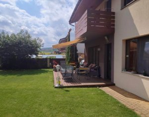 Casa cu teren generos, terasa, parcare si gradina - cartier Iris