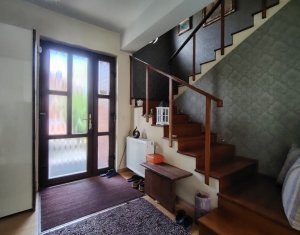 Casa cu teren generos, terasa, parcare si gradina - cartier Iris