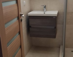 Apartment 3 rooms for rent in Cluj-napoca, zone Centru