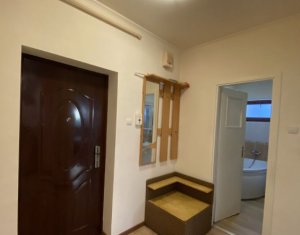 Lakás 2 szobák eladó on Floresti