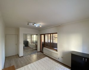 Lakás 2 szobák eladó on Floresti