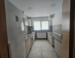 Lakás 5 szobák kiadó on Cluj-napoca, Zóna Zorilor