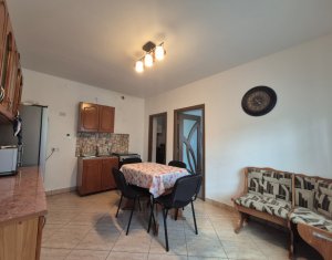 Casa de inchiriat, cartier Zorilor, zona UMF 5 camere, 2 bai, 3 balcone, curte