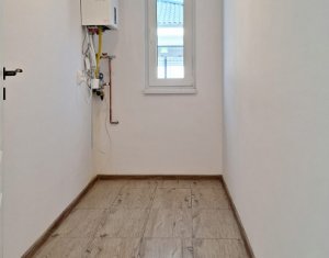 Ház 4 szobák kiadó on Corusu, Zóna Centru