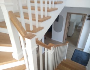 Maison 5 chambres à louer dans Floresti