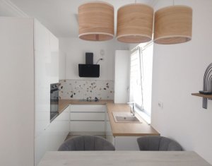 Maison 5 chambres à louer dans Floresti