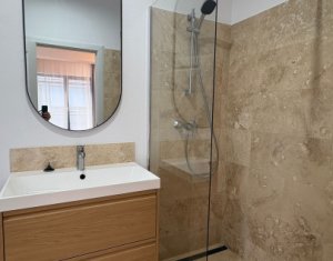 Maison 4 chambres à louer dans Cluj-napoca, zone Dambul Rotund