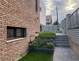 Maison 4 chambres à louer dans Cluj-napoca, zone Dambul Rotund