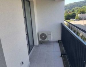 Apartment 2 rooms for sale in Floresti