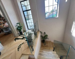 Spatiu comercial modern si elegant, loc de parcare, zona str. Emil Isac