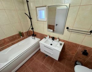 Appartement 3 chambres à louer dans Cluj-napoca, zone Centru