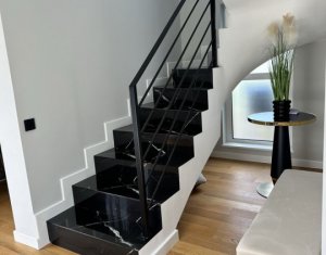 Maison 4 chambres à vendre dans Cluj-napoca, zone Borhanci