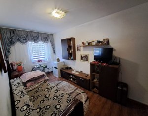 Lakás 2 szobák eladó on Floresti