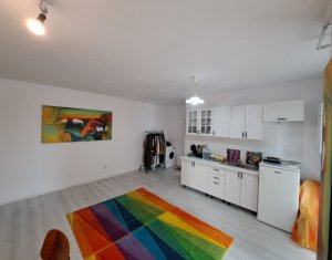 Oportunitate!!! Apartament cu 3 camere, parcare si terasa proprie, Floresti