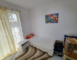 Oportunitate!!! Apartament cu 3 camere, parcare si terasa proprie, Floresti