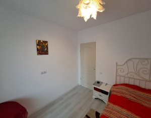 Oportunitate!!! Apartament cu 3 camere, parcare si terasa proprie, Floresti