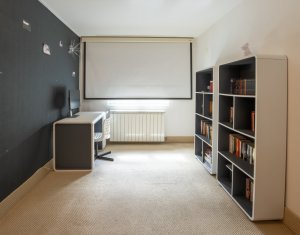 Lakás 4 szobák eladó on Cluj-napoca, Zóna Marasti