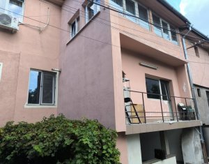 Casa, curte comuna, cu 3 apartamente separate, zona Garii, Cluj-Napoca