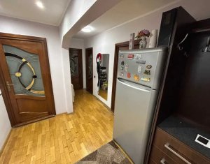  Apartament cu 3 camere decomandat, Manastur, zona calea Floresti