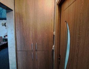 Lakás 3 szobák eladó on Floresti