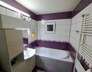 Lakás 3 szobák eladó on Floresti