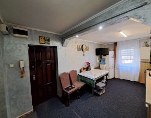 Lakás 3 szobák eladó on Floresti