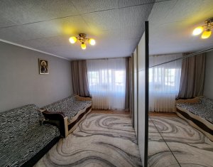 Lakás 3 szobák eladó on Floresti