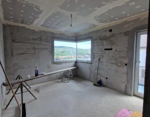 House 4 rooms for sale in Chinteni