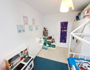 Lakás 3 szobák eladó on Floresti